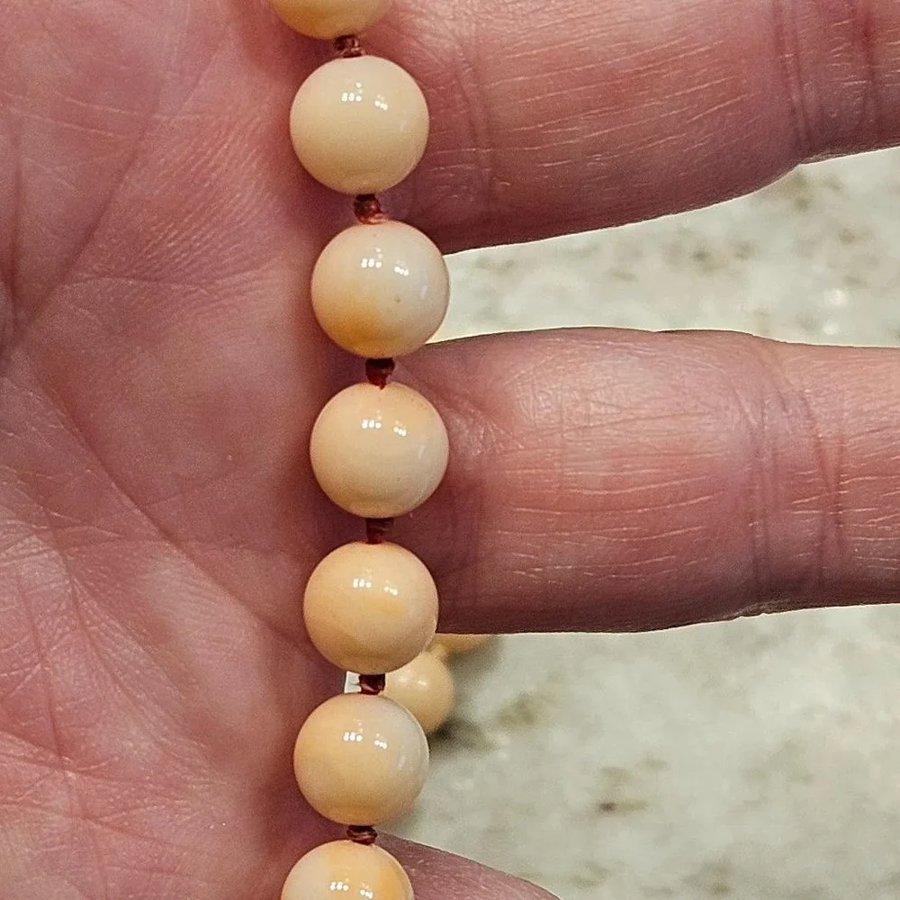 RARE VINTAGE ESTATE ANGEL SKIN CORAL 14K GOLD 31